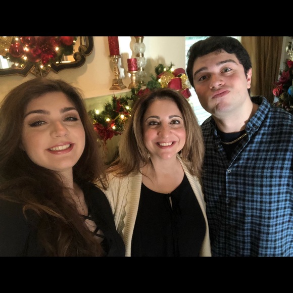 Meet your Posher, Carole - Picture 2 of 6